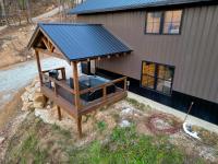 Twin Peaks - RRG Condominium w Hot Tub - B&B Pine Ridge