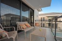 New! Stylish Luxury Apartment with Pool near Mambo - B&B Willemstad