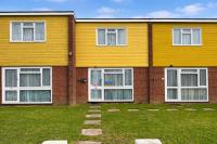 Fantastic Chalet In Hemsby Near To The Beach In Norfolk Ref 18167B - Chambres d’hôtes Hemsby