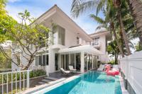 Exclusive 4-BDR Pool Villas on My Khe Beach - Premier Resort - Chambres d'hôtes Đà Nẵng