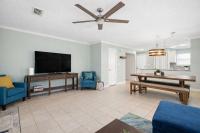 Walk to St Andrews Marina King Bed Yard - B&B Panama City