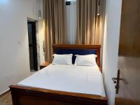 Quiet & Bright Apartment- Downtown- high-speed Wi-Fi - B&B Yaoundé