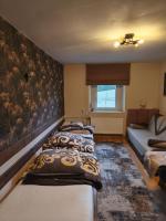Chambre Triple avec Salle de Bains Privative