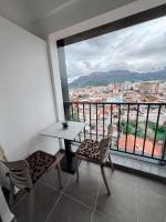 Sunrise Premium 40 Tirana Apartment - Ferienwohnung Tirana