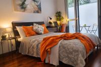 Clio House Stylish 2BR Boutique Walk to Beach - B&B Limisso