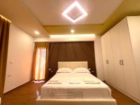 Yellow Studio - by LuckyMoonApartments - B&B Sarandë