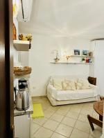 Buganvillea Cottage: un nido a 200 mt. dal mare - B&B Porto Pollo