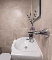C - Spacious King Room City Centre Sheffield - B&B Sheffield
