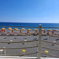 Naxos Beach Apartment - Sea View and Beach 100m - Giardini Naxos - Bed and Breakfast Giardini-Naxos