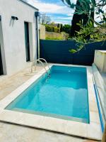 La Parenthèse - Villa avec piscine à 2 min d'Uzès - Chambres d’hôtes Saint-Maximin