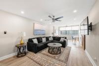Stylish Midtown 2BR Free Parking Pool Access--2101 - B&B Atlanta