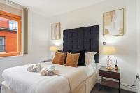 Elegant Canalside 2BR Mailbox stay with Free Parking - Sleeps 6 - Ferienwohnung Birmingham