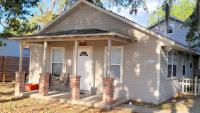 Stylish House Near UF, VA, & Downtown Gainesville - Ferienwohnung Gainesville