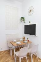 Classy Apartment private garden by Wenceslas Square - B&B Praga
