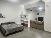 Apartamento La Roldana, con Patio 50 mts VUT-SE-15216 - Chambres d'hôtes Alcalá de Guadaira