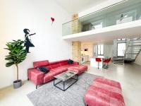 Large Loft Apartment with Pool Table - B&B Berlín