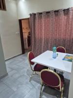 Grand studio à 100 m de la plage - B&B Dakar