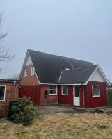 House in quiet neighborhood of 110 m2 near forest and beach - B&B Hirtshals