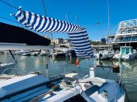 Deolinda Charming Boat Stay at Oriente Marina - B&B Lisbona