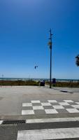 Cozy three-bedroom apartment by the beach - B&B Castelldefels