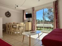 Séjour nature & confort au Domaine du Rouret-Grospierres, espaces aquatiques partagés, Ardèche - Ferienwohnung Grospierres