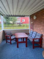 2-bedroom villa with a patio and garden - B&B Väja