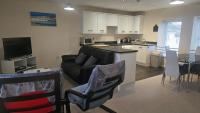 Newquay Detached Holiday Coach House with one parking space - B&B Saint Columb Minor