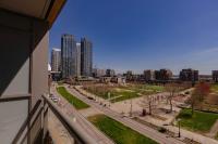 Spacious Parkview 2Bed 2Bath Free Parking - B&B Toronto
