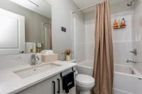Modern 2BR Suite Near CTrain - Ferienwohnung Calgary