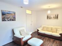 Newly Refurbished 3 Bedroom House, Sleeps 6 - B&B Birmingham
