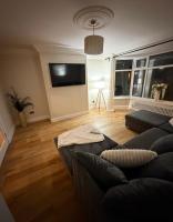 Stylish 3-Bed Home Close to Newcastle City Centre in Gosforth - Ferienwohnung Kenton