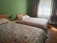 Chambre Triple avec Salle de Bains Commune