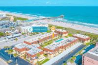 Cocoa Beach Club - Oceanfront Condos with Pool next to Pier and Port Canaveral - Chambres d'hôtes Cape Canaveral
