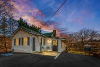 Mountain Magic | Fire Pit | Close to Everything! - B&B Pigeon Forge