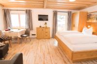 Studio Apartment with Balcony or Terrace