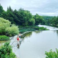 Charming 200 yr old Mill House right on the water - B&B Bristol