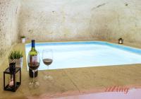 Historic Malta Home with Rare Indoor Cave Pool - Bed and Breakfast Mellieħa