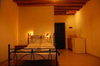 Studio (2 Adults)