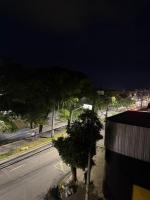 Apartamento bom e barato! - Chambres d'hôtes Governador Valadares