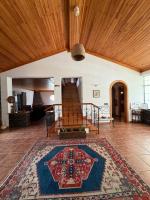 Botão D'Alecrim - B&B Góis