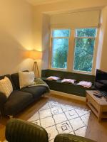Stockbridge Little Gem, Central, Sleeps 3 - B&B Edinburgh