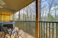 Updated Gem w/ Hot Tub in Arts & Crafts Community! - Bed and Breakfast Gatlinburg