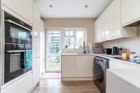 Garden Flat short walk to Kingston & Richmond Park - B&B Strawberry Hill