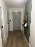 Modern London Apartment, Private room with shared kitchen and living room - Ferienwohnung Crystal Palace