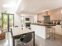 Spacious 4 Bedroom Character Home in Pontcanna - B&B Cardiff