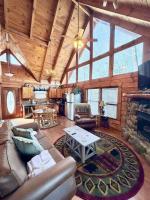 Mossy Trail Treasure Gatlinburg Cabin - B&B Sevierville