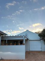 Cosy Coastal Hideaway - B&B Hermanus