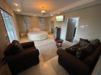 Joy Luxury Estate Villa - B&B Kingston