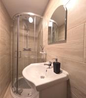 J - Relaxing Double Room City Centre Sheffield - B&B Sheffield