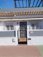 LOS1 - 2BR Coastal Stay Near the Mar Menor - Chambres d'hôtes Los Alcázares